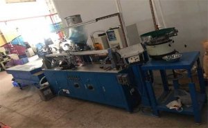 www欧美www精品 为何挑选自动点胶螺丝机厂家要找靠谱的